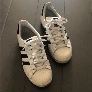 Adidas Superstar US4